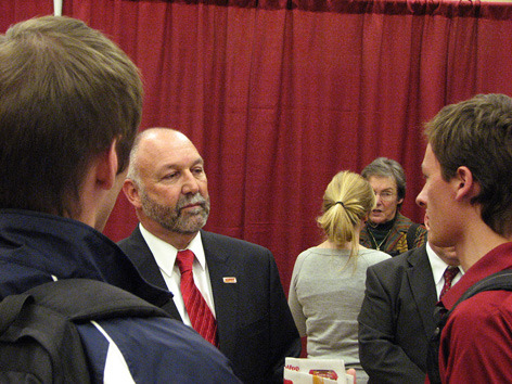 Steven Leath with students