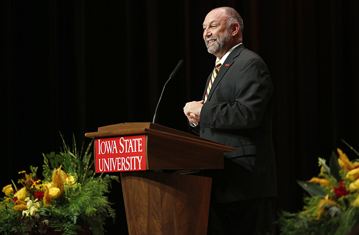 President Steven Leath at the lectern.