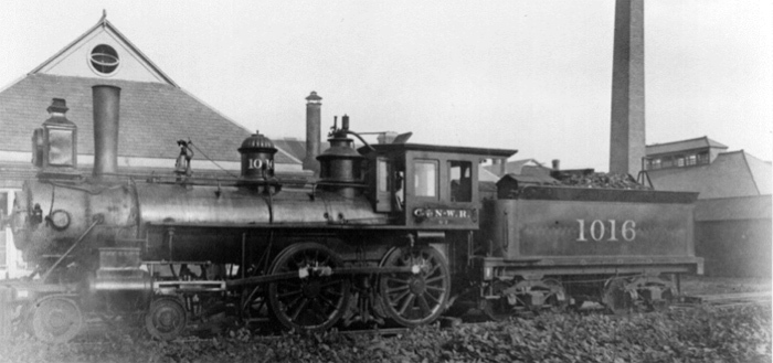 Train delivers coal to 1890s-era power station