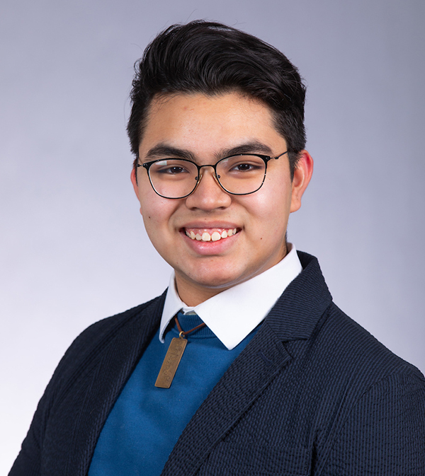 David Peña Medina head shot