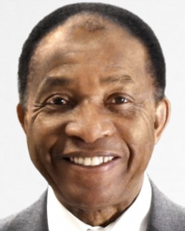 head shot of David Inyang